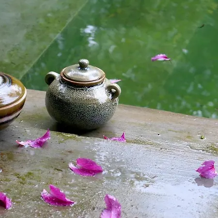 Clayfingers Art Cottage Thrissur Room photo