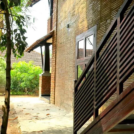 Clayfingers Art Cottage Thrissur Room photo