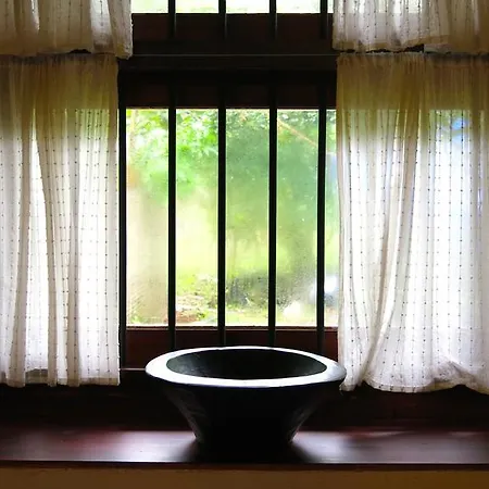 Clayfingers Art Cottage Thrissur Room photo